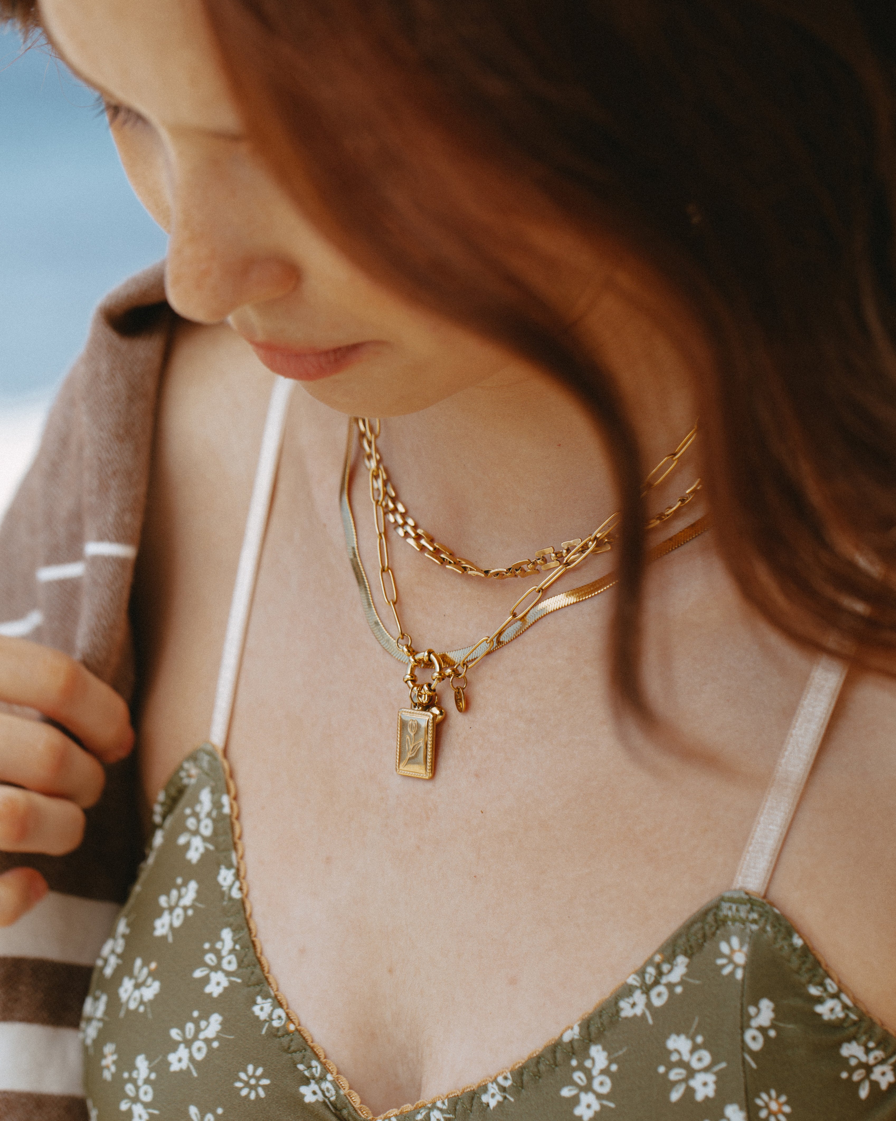 LINK & ORBIT CLASP NECKALCE