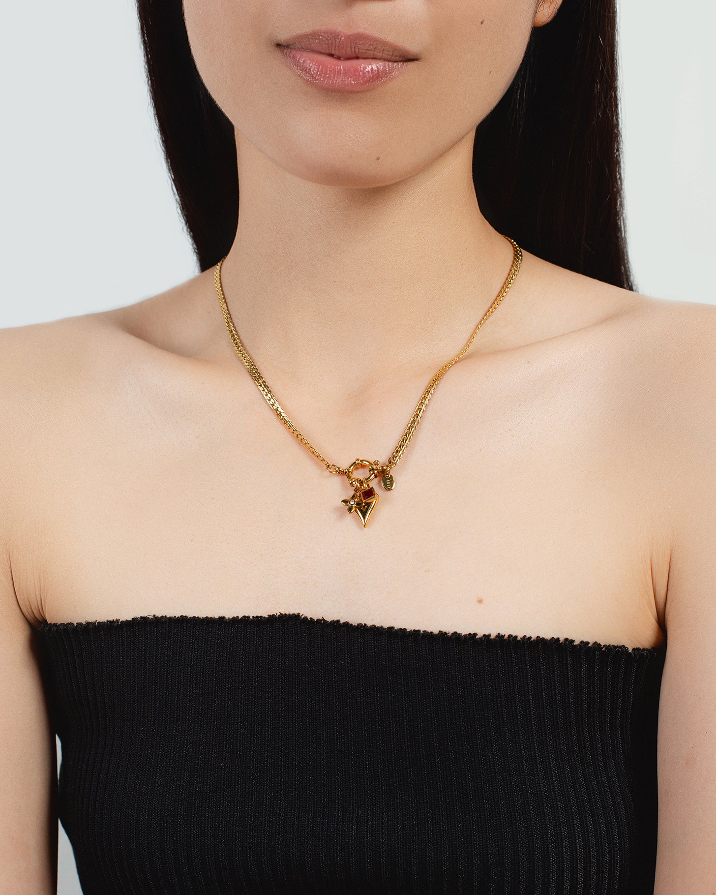 PIVOT CLASP NECKLACE